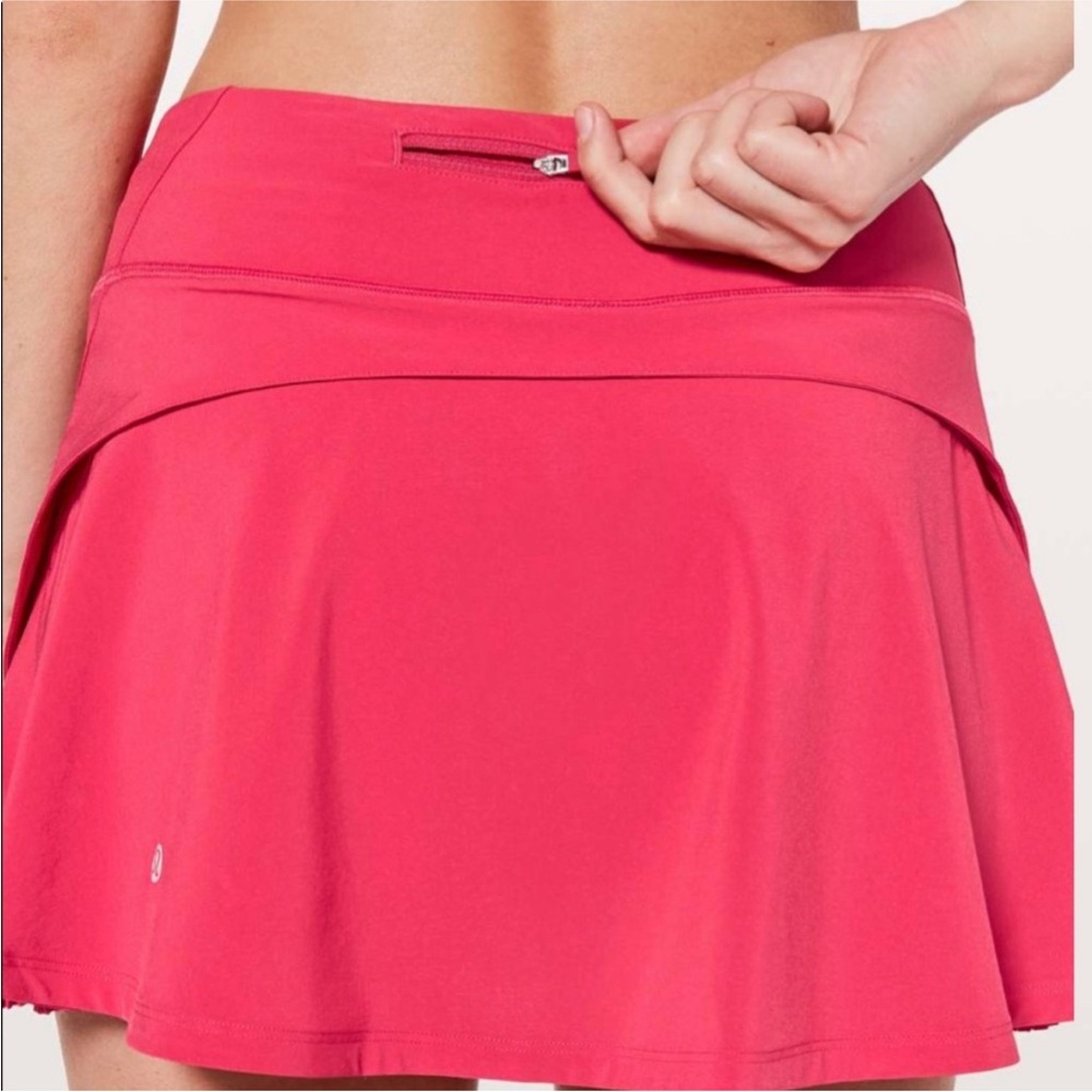 Lululemon Play off the Pleats - 10R